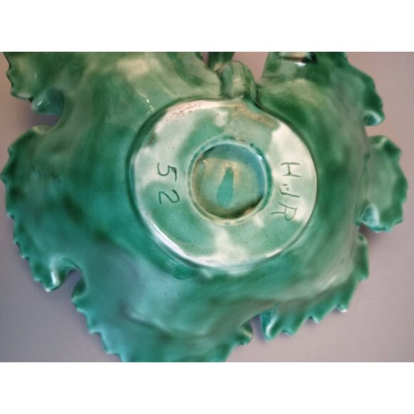 Green Ceramic Leaf-Shaped Dish With Handle Vintage HJR 52 - Picture 3 of 6